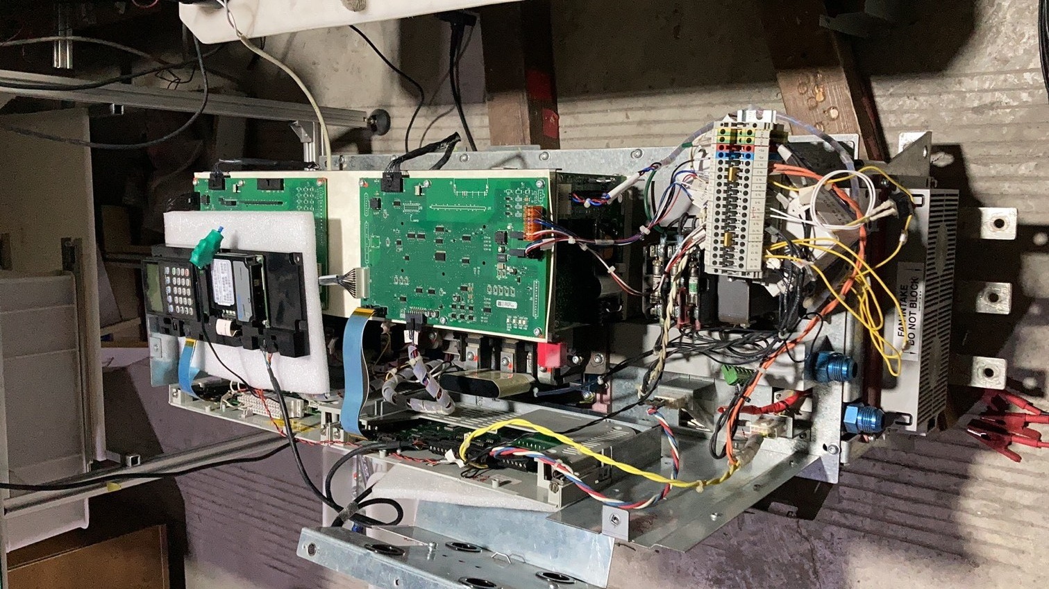 重庆妙工深入分析罗克韦尔变频器维修 